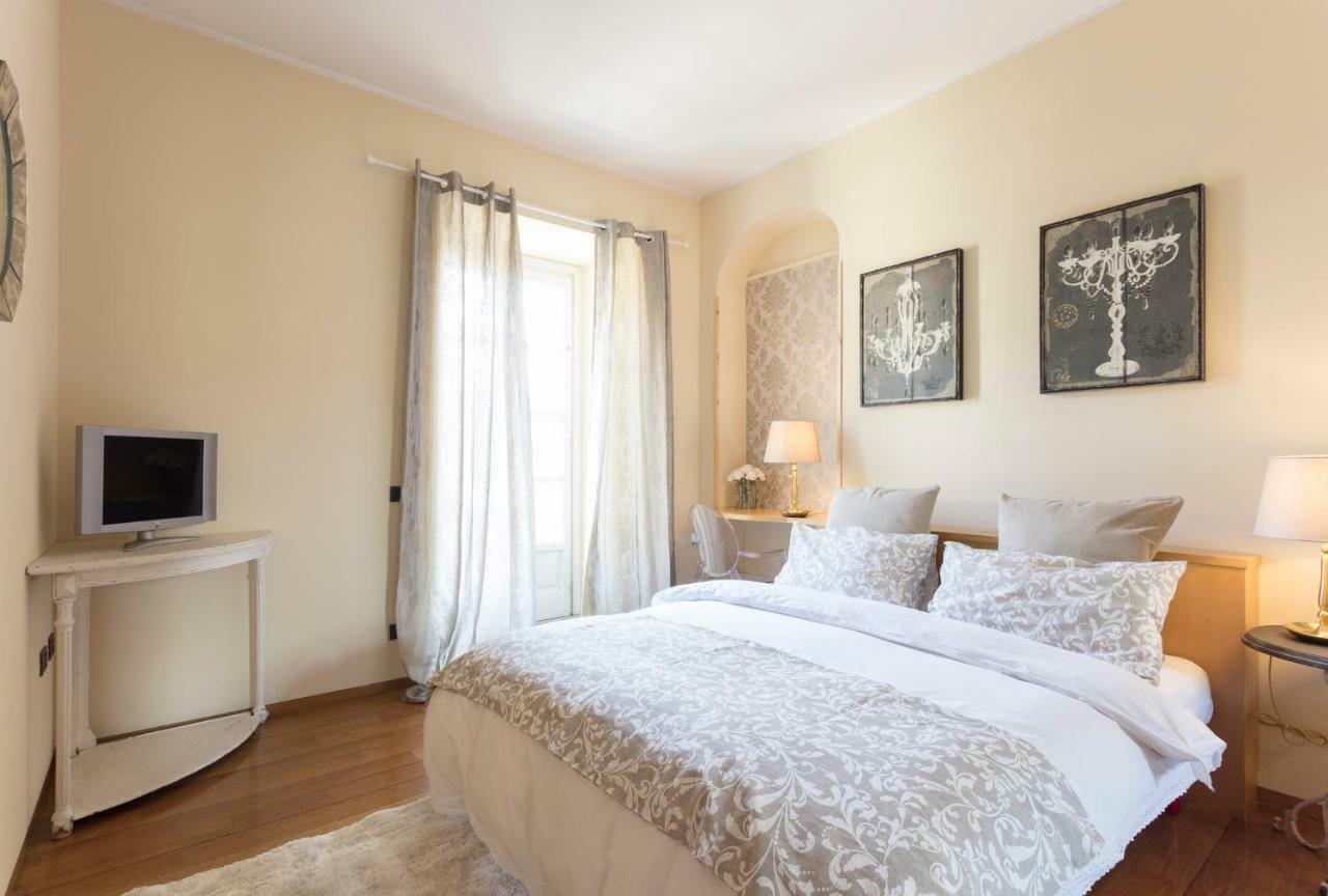Casa Delle Colonne By A Porter Turin